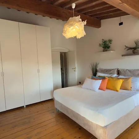 At Piazza Erbe Rooftop Flat Free Parking *