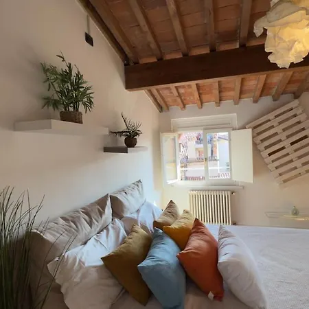 At Piazza Erbe Rooftop Flat Free Parking * ローマ