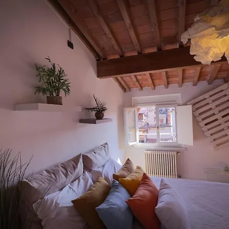 At Piazza Erbe Rooftop Flat Free Parking Apartman Róma