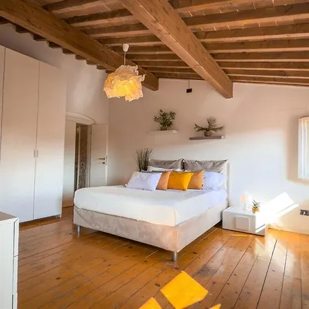 Апартаменты At Piazza Erbe Sky View Flat Free Parking Рим