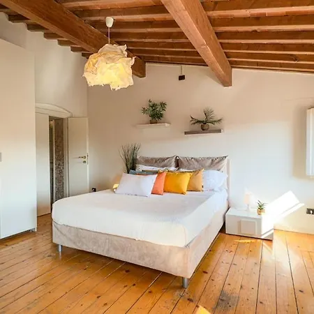 Апартаменты At Piazza Erbe Sky View Flat Free Parking *